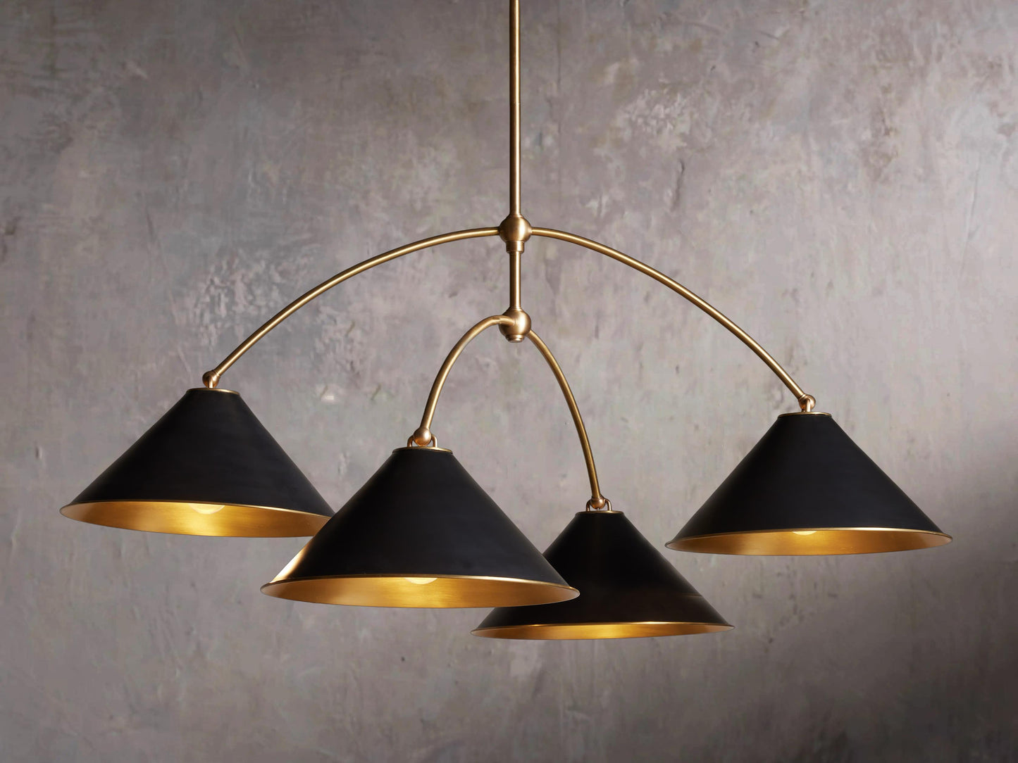 Arno Round Suspension Lamp