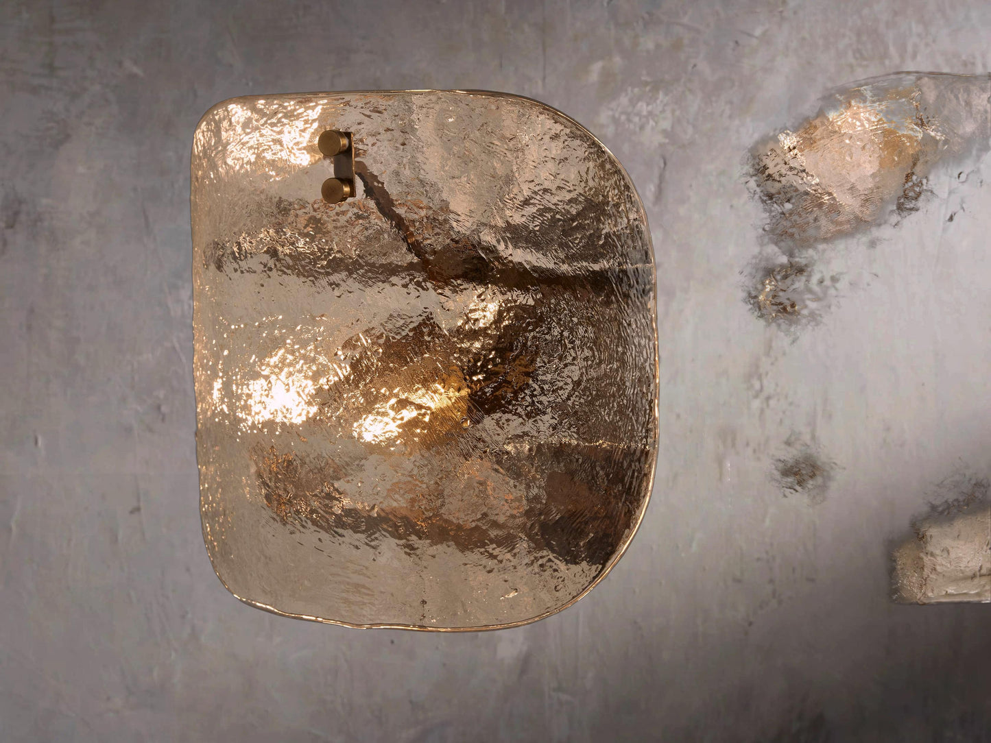 Blaire Round Suspended Pendant Light